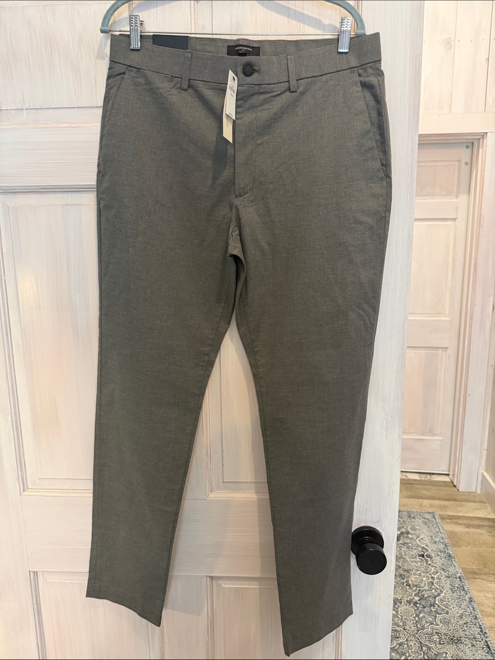 Banana Republic Heathered Gray Chino-Style Dress Pants